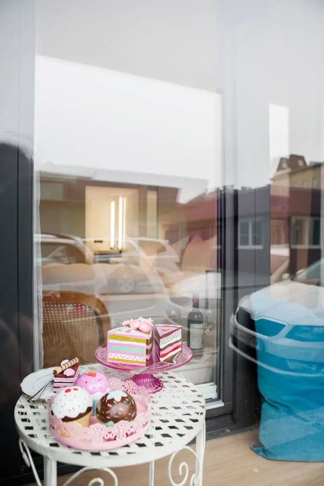 The Confectioner, photo 2